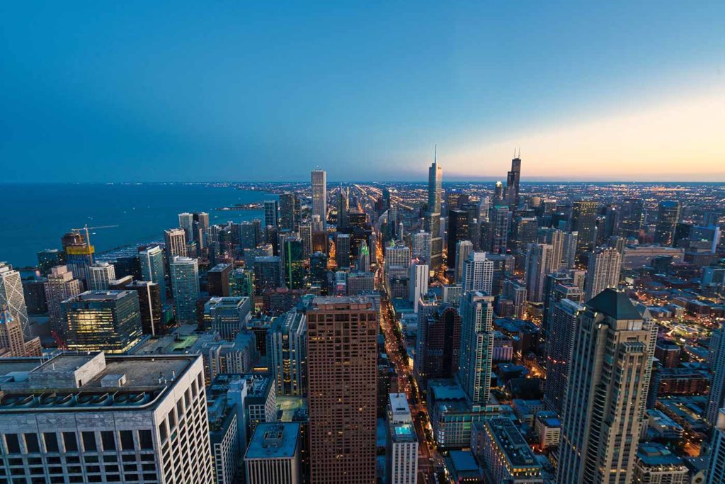 chicago-downtown-summer-housing